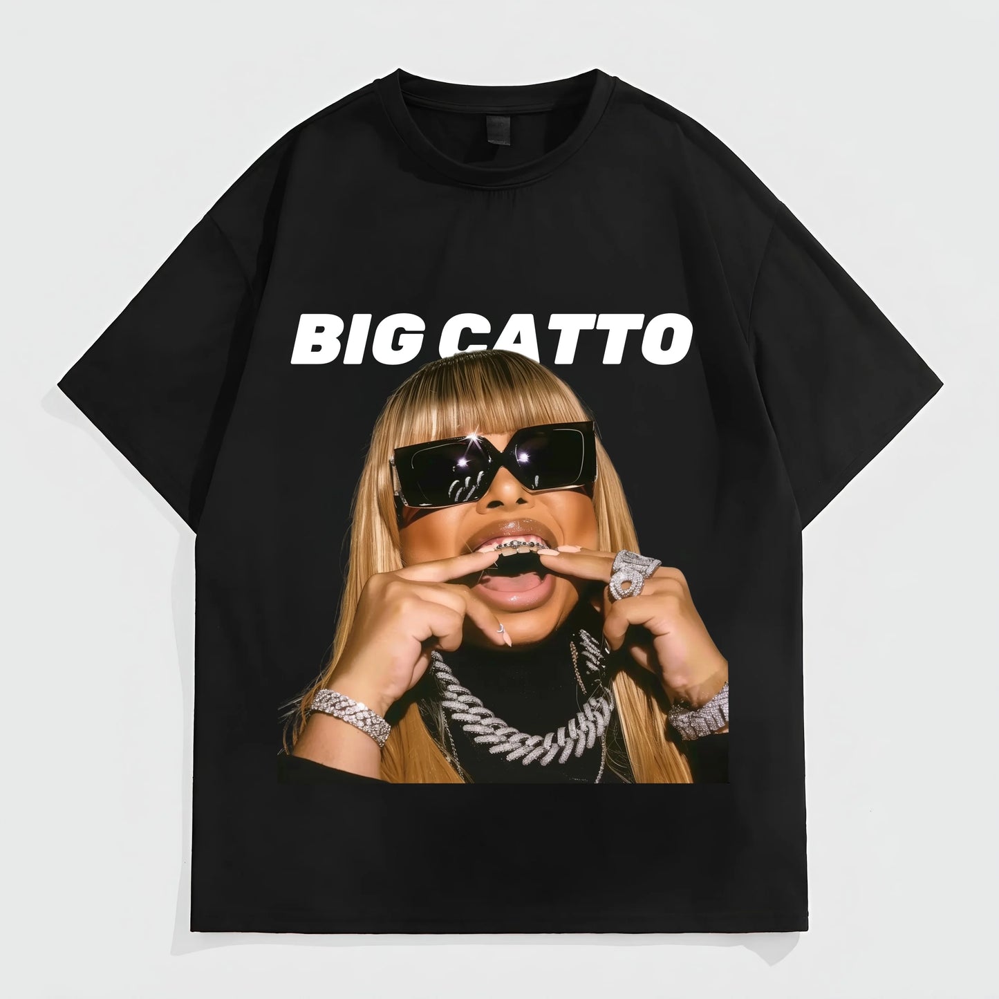 Black Oversized T-Shirt with Bold Text and Portrait Print for Casual Wear Graphic Tees Outfit